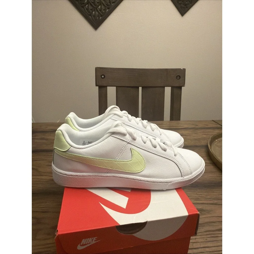 Nike Court Royal Women's Training Shoes Size 9 White Barely Volt 749867-121